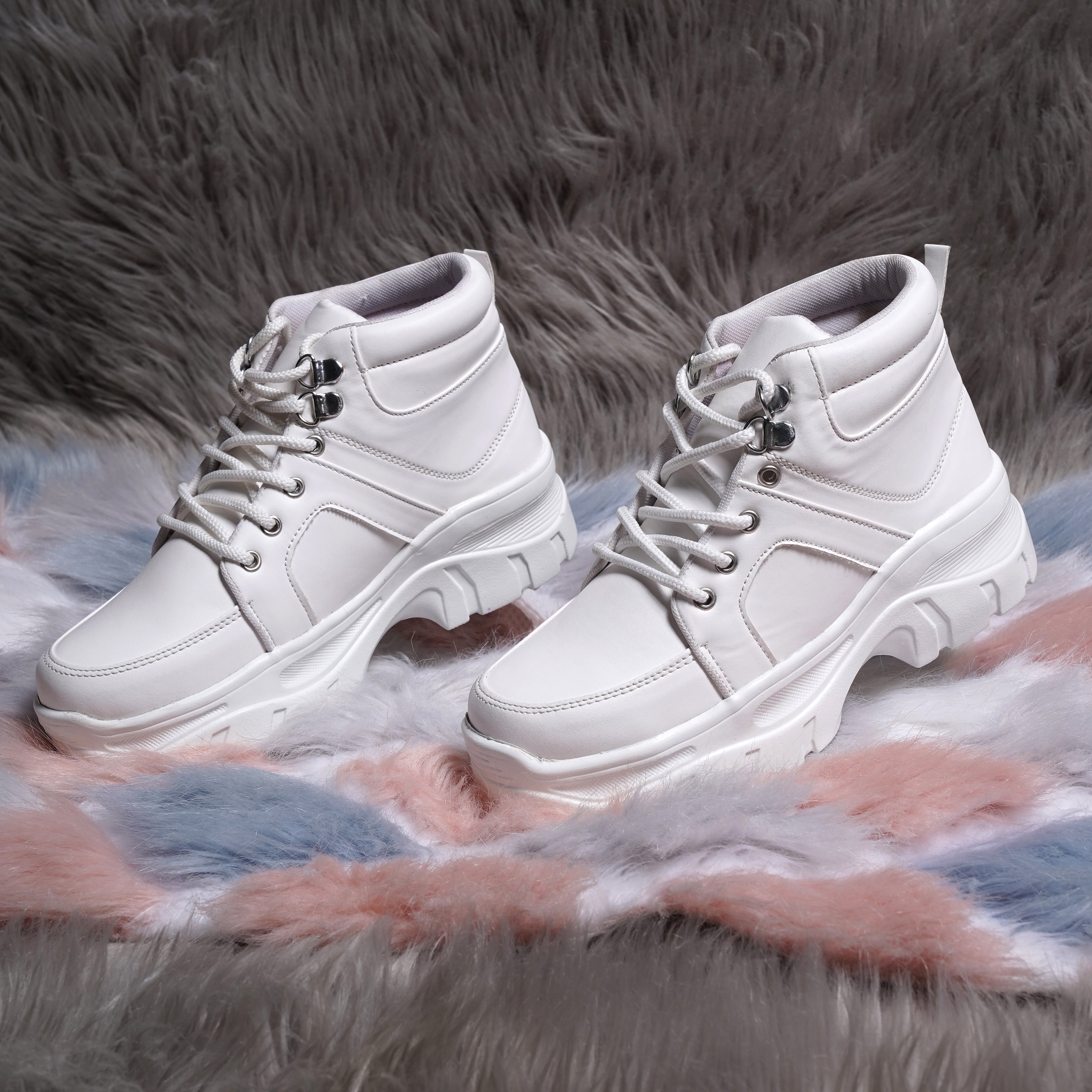 White Fashion Boots
