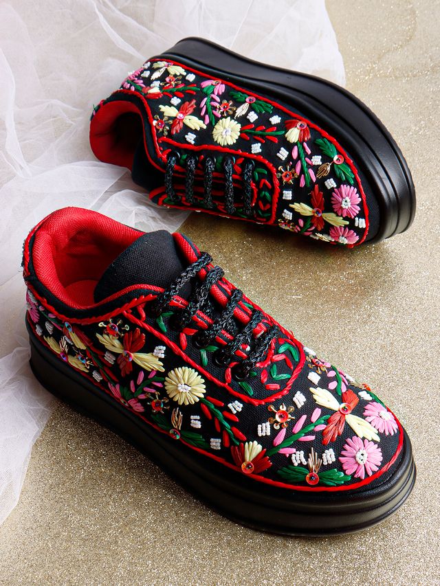 VENDOZ WEDDING COLLOECTION FOR WOMEN - CNV4035BL