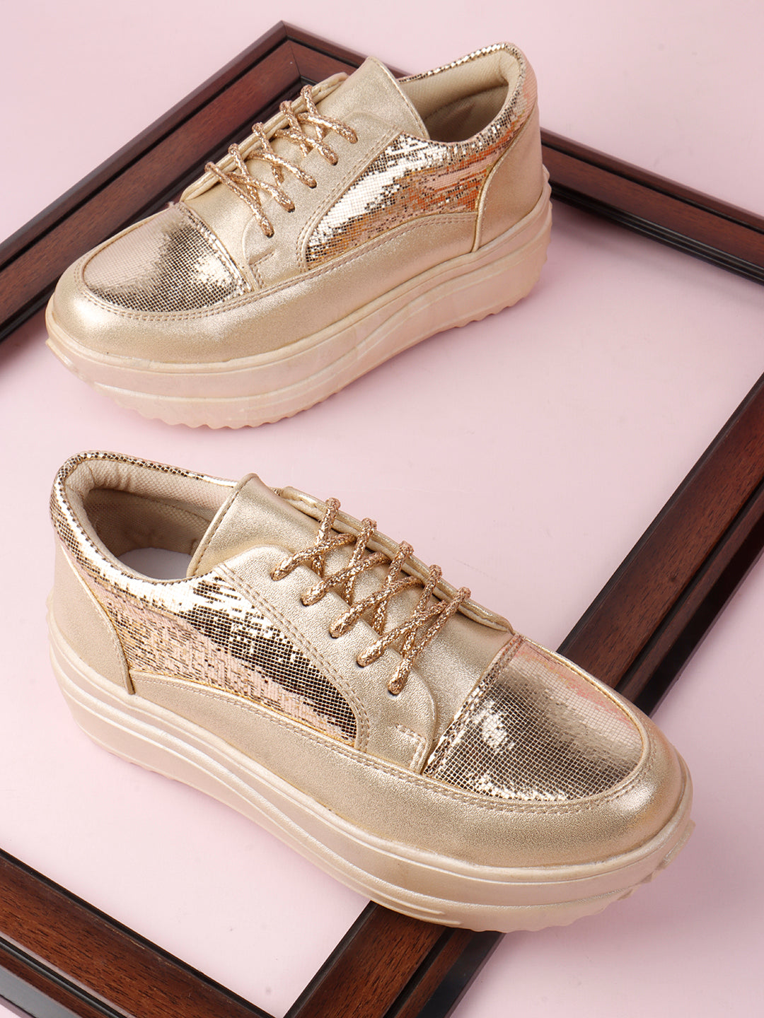 WOMEN GOLDEN SNEAKERS- CNV4043