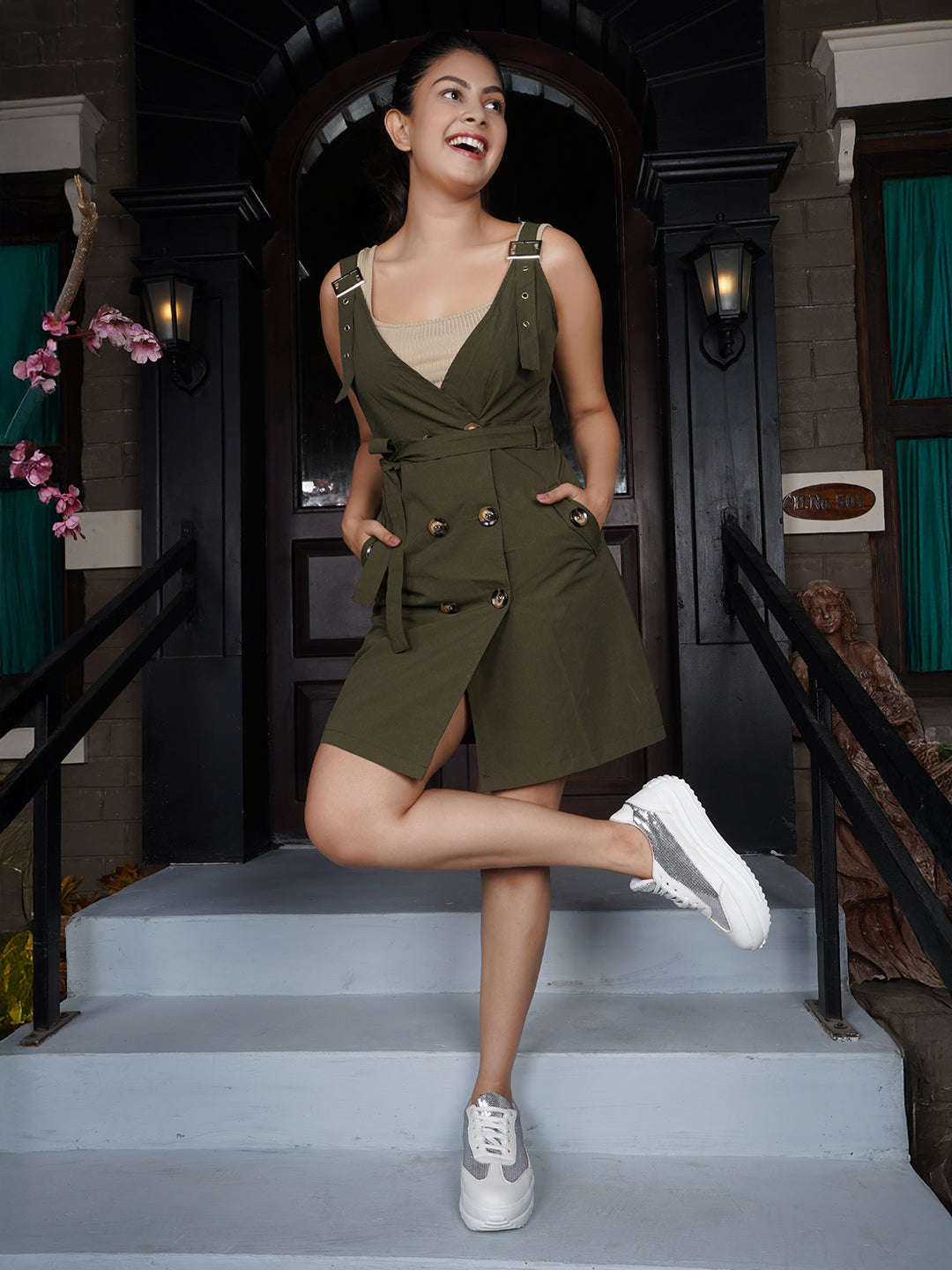 WOMEN GOLDEN SNEAKERS- CNV4040